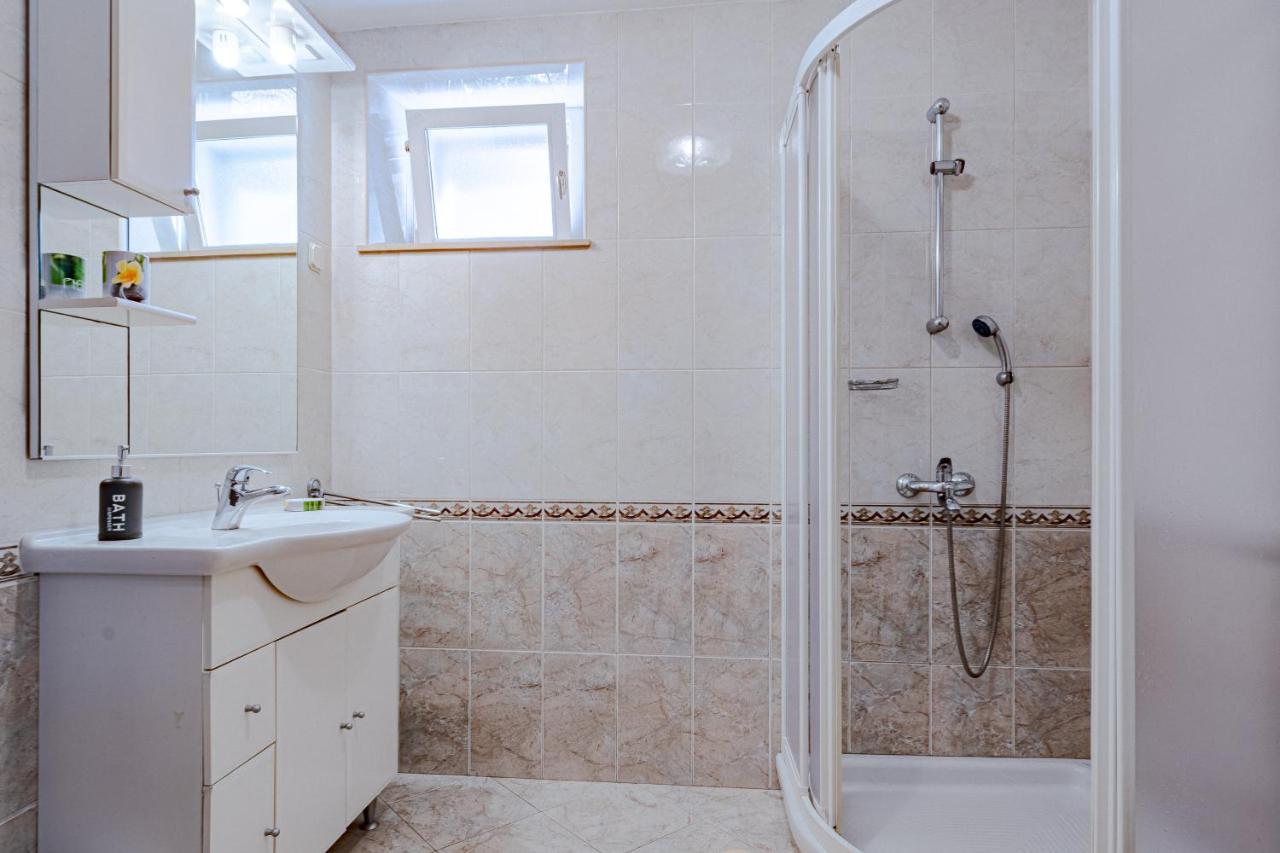 Apartment Ruzica Zrnovo Exterior photo